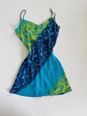 Vintage City Triangles Y2K Blue Green Slip Mini
Dress